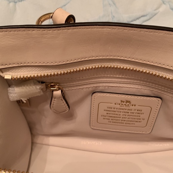 ⭐️Coach Floral Rivets Crossbody - Picture 10 of 13